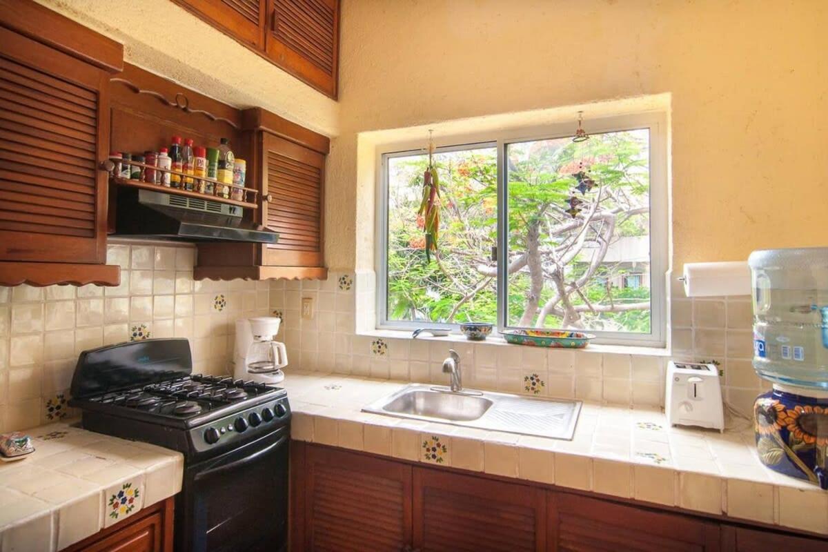 Charming Authentic Mexico-walk To & 5th Ave! Сasa de vacaciones